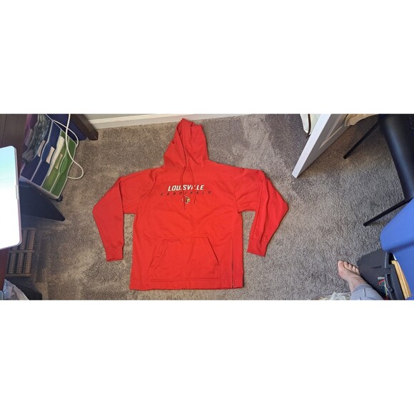 University of Louisville Cardinals Red/Black Hoodie - Picture 2 of 6